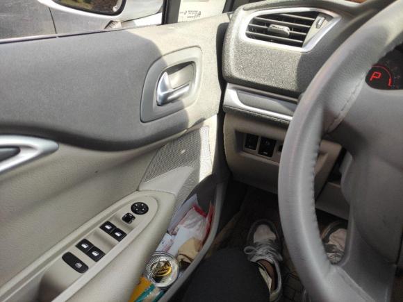 [上海·鲁Q] 二手雪铁龙雪铁龙C4L2015款 1.8L 自动领先版