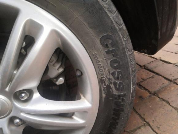 [西安·陕A] 二手一汽骏派D602015款 1.5L 手动标准型