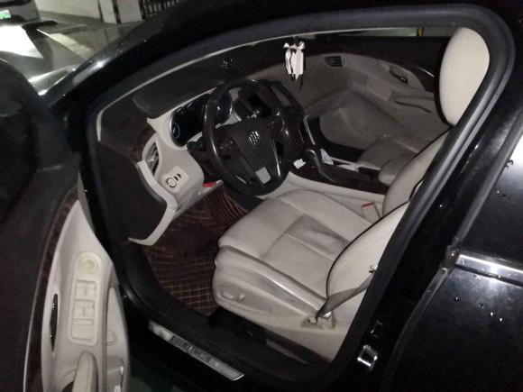 [成都·粤T] 二手别克君越2013款 2.4L SIDI领先舒适型