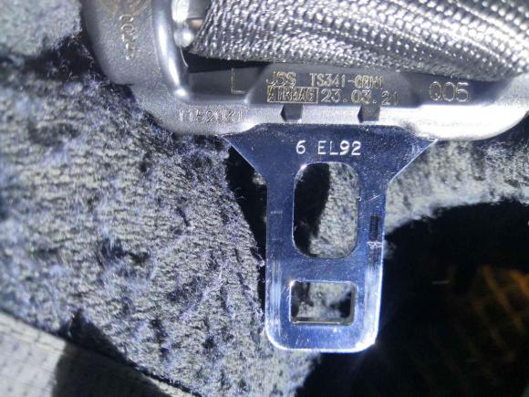 [合肥·皖A] 二手奔驰奔驰A级2021款 A 200 L 运动轿车时尚型