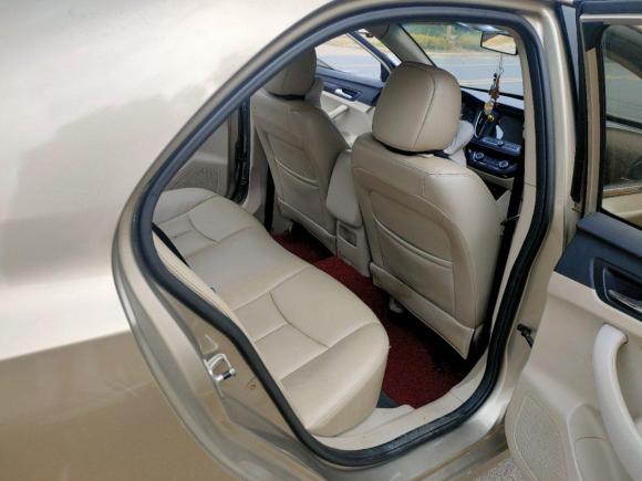 [南昌·赣A] 二手荣威荣威3602015款 20T TST尊享版