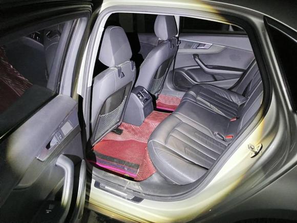 [芜湖·皖B] 二手奥迪奥迪A4L2017款 40 TFSI 风尚型