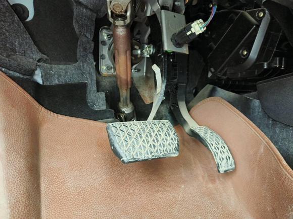 [西安·陕U] 二手奔腾奔腾X402018款 网红版 1.6L 自动互联智酷型