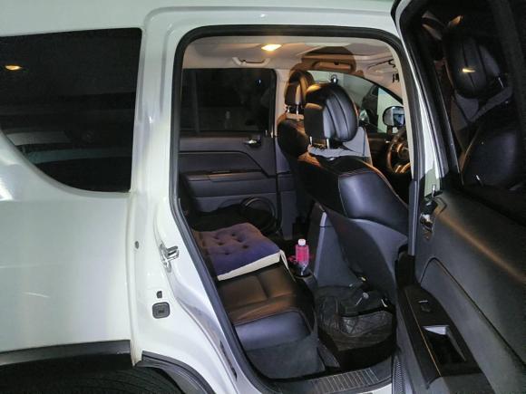 [上海·沪A] 二手Jeep指南者2012款 2.4L 四驱运动版