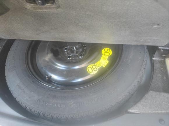 [台州·浙J] 二手路虎揽胜极光2013款 2.0T 5门耀动版