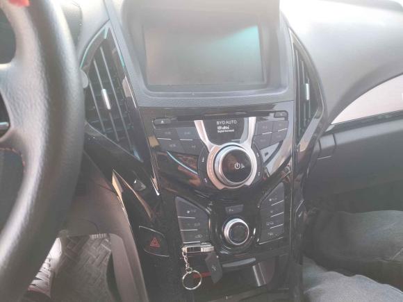 [青岛·鲁B] 二手比亚迪秦新能源2015款 1.5T 双冠旗舰Plus版