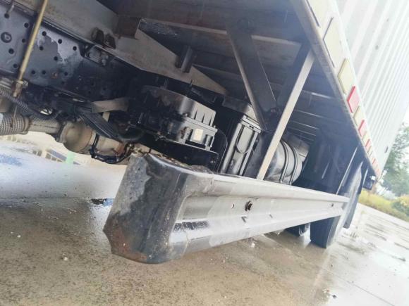 [常州·苏D] 二手福田福田征服者72022款 2.0T自动柴油两驱齐天大圣长箱4F20TC