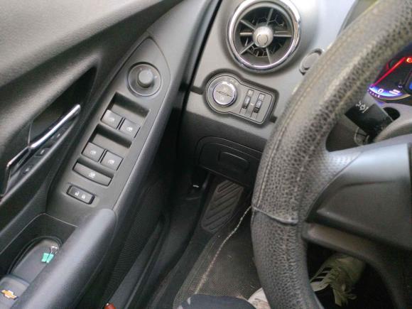 [上海·沪C] 二手雪佛兰创酷2016款 1.4T 手动两驱舒适天窗版