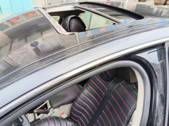 [常州·苏D] 二手雪铁龙雪铁龙C52013款 2.0L 手动舒适型