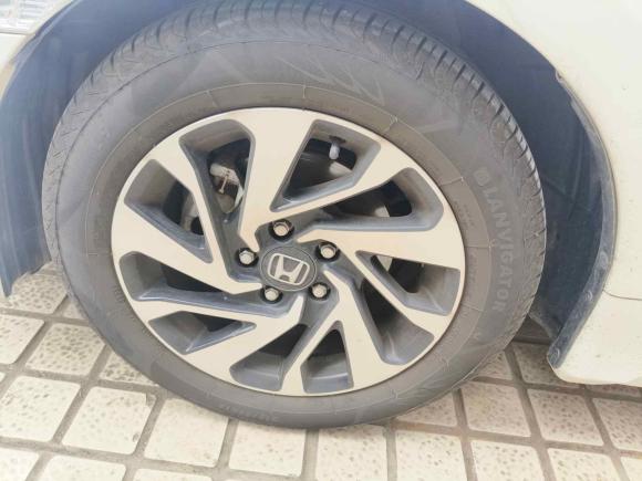 [济南·鲁A] 二手本田思域2016款 220TURBO CVT豪华版