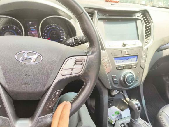 [苏州·苏E] 二手现代胜达2013款 2.4L 自动两驱智能型