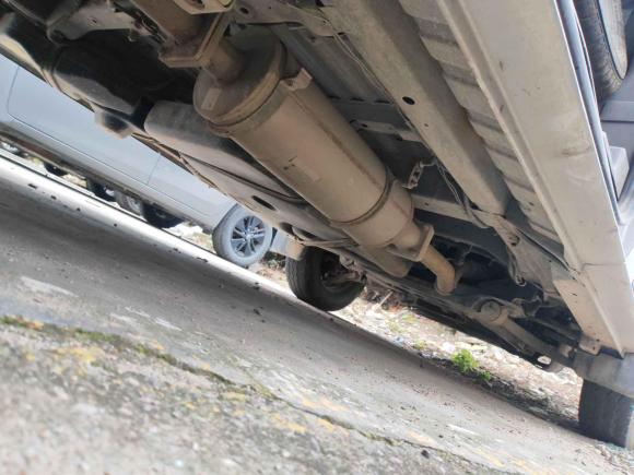 [宁波·浙B] 二手东风御风御风2018款 2.3TA100标配版物流车短轴中顶5-9座WP2.3