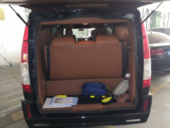 [上海·沪G] 二手奔驰威霆2013款 3.0L 精英版