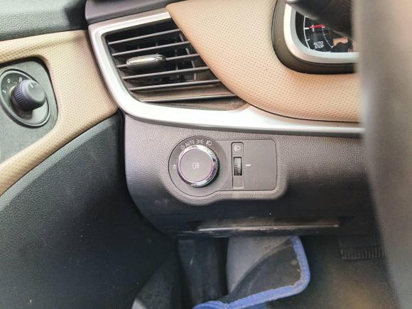 [金华·浙G] 二手雪佛兰科鲁泽2020款 320 自动悦享版