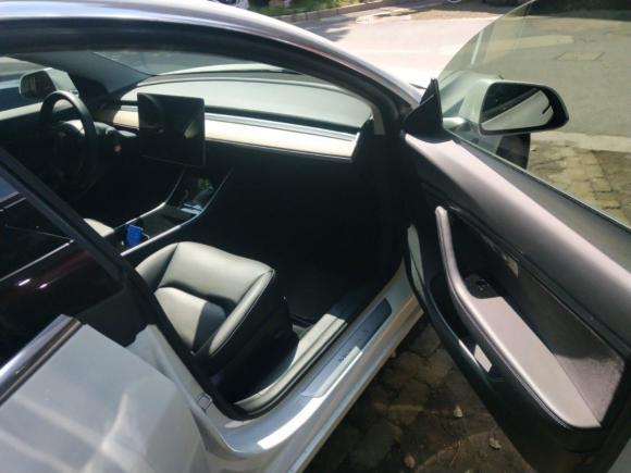 [上海·沪A] 二手特斯拉Model 32019款 标准续航后驱升级版