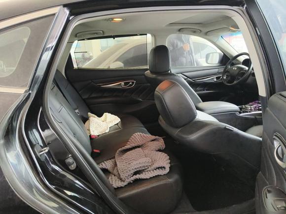 [无锡·苏B] 二手英菲尼迪英菲尼迪Q702013款 Q70L 2.5L 舒适版