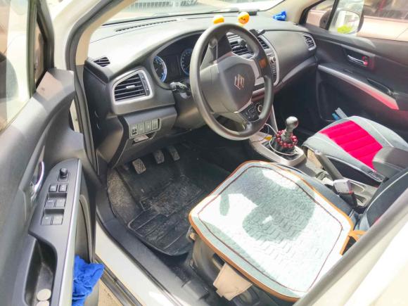 [济南·鲁A] 二手铃木锋驭2014款 1.6L 手动两驱进取型