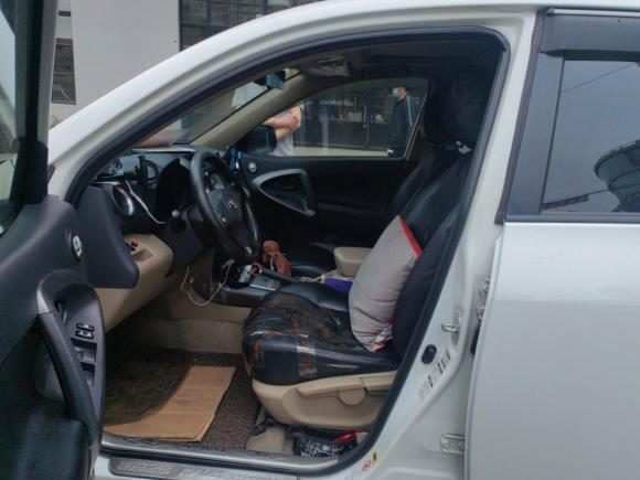 [上海·沪M] 二手丰田RAV4荣放2012款 炫装版 2.0L 自动四驱