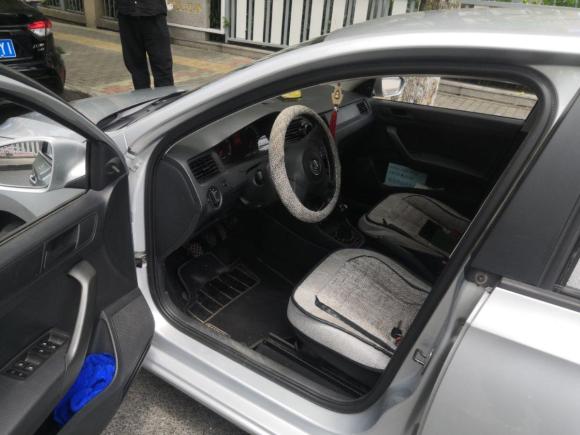 [上海·蒙A] 二手大众桑塔纳2013款 1.6L 手动风尚版