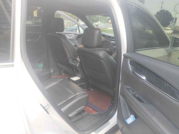 [杭州·浙D] 二手凯迪拉克凯迪拉克XT62020款 28T 六座豪华型