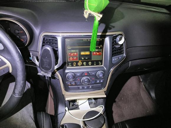 [合肥·皖A] 二手Jeep大切诺基2015款 3.0TD 柴油 舒享导航版