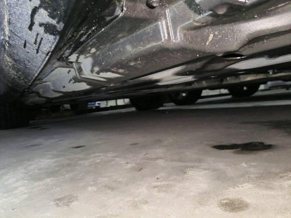 [广州·粤A] 二手奔驰奔驰R级2017款 R 320 4MATIC 豪华型臻藏版