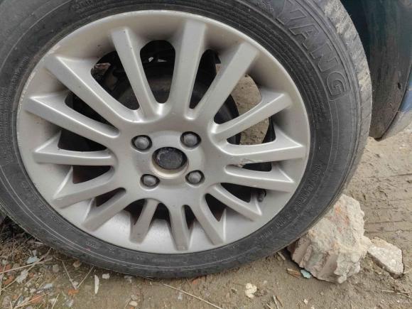 [杭州·苏B] 二手铃木雨燕2011款 1.5L 自动运动版