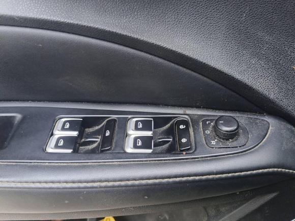 [深圳·湘D] 二手吉利汽车帝豪2019款  领军版 1.5L 手动豪华型 国VI