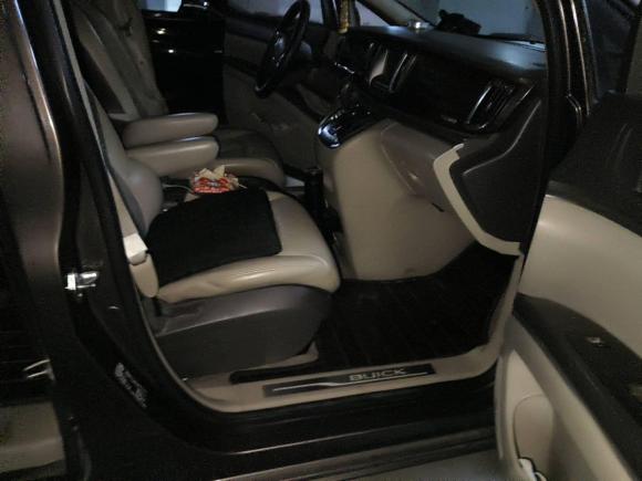 [济南·鲁A] 二手别克别克GL82013款 3.0L XT豪华商务旗舰版