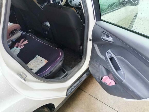 [无锡·苏L] 二手福特福克斯2015款 两厢 1.6L 自动舒适型