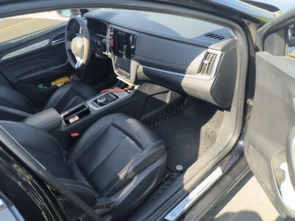 [上海·沪A] 二手荣威荣威i6新能源2017款 45T 混动互联智享版