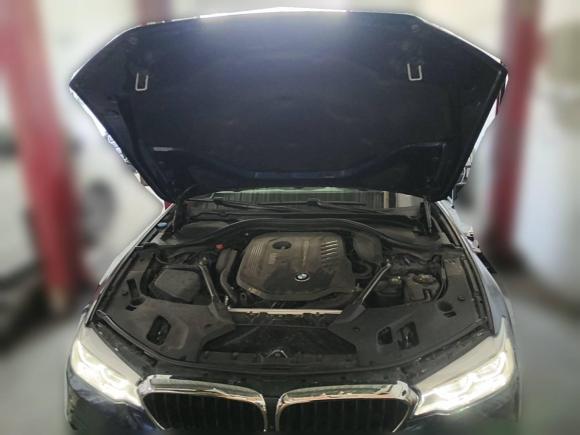 [上海·粤S] 二手宝马宝马5系2018款 540i M运动套装