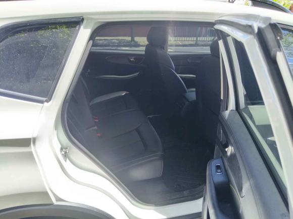 [上海·沪B] 二手荣威荣威RX52023款 PLUS 330TGI 自动领潮智享版