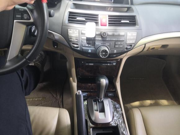 [深圳·粤B] 二手本田雅阁2008款 2.4L EXL Navi