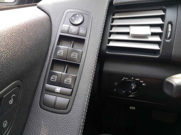 [西安·陕A] 二手奔驰奔驰R级2017款 R 320 4MATIC 豪华型臻藏版