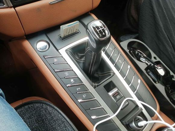 [杭州·浙A] 二手众泰众泰SR92017款 2.0T 手动极致之光版