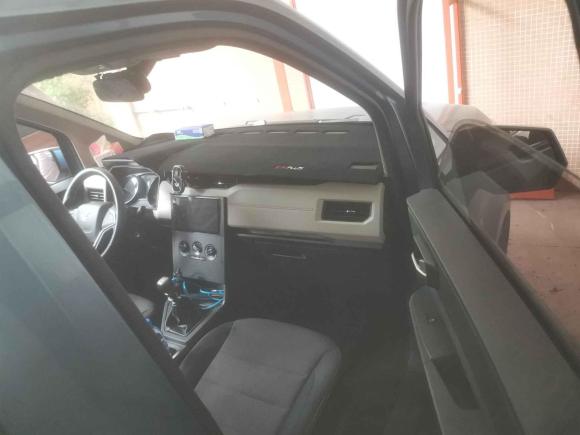 [广州·桂J] 二手五菱汽车五菱宏光PLUS2019款 1.5T 手动舒适型 7座