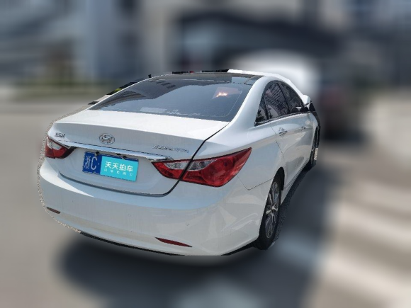 [嘉兴·浙C] 二手现代索纳塔2013款 2.0L 自动尊贵版