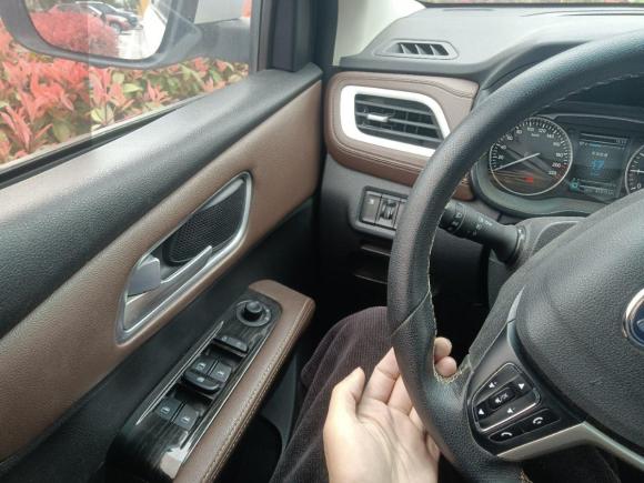 [苏州·苏E] 二手SWM斯威汽车SWM斯威X72017款 1.5T 自动智享型 7座