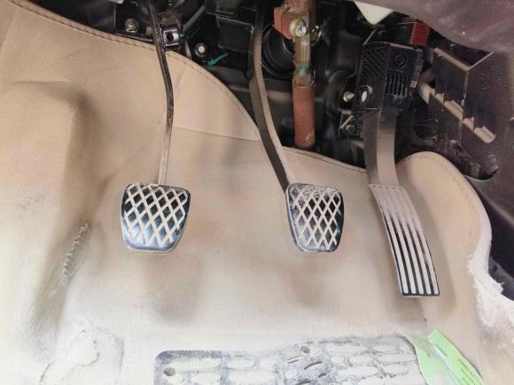 [济南·鲁A] 二手宝骏宝骏310W2017款 1.5L 手动时尚型 国VI