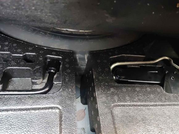 [南昌·赣E] 二手标致标致4082014款 1.8L 手动领先版