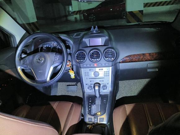 [成都·川A] 二手欧宝安德拉2012款 2.4L 四驱豪华版