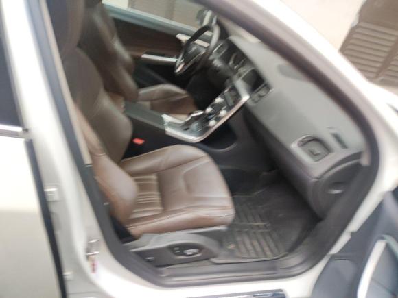 [上海·沪A] 二手沃尔沃沃尔沃S60新能源2015款 S60L E驱混动 T6智驭版