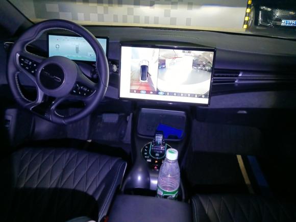 [深圳·粤B] 二手比亚迪海豹2022款 550km 标准续航后驱版精英型