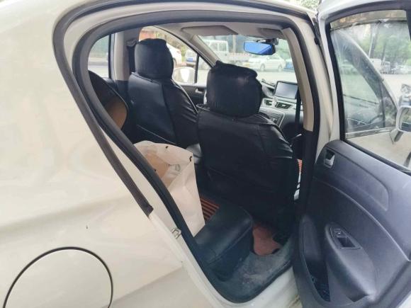 [成都·川G] 二手标致标致3082014款 乐享版 经典 1.6L 手动优尚型