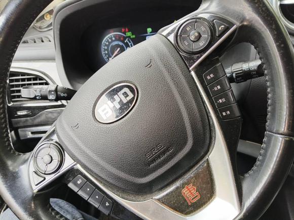 [上海·沪J] 二手比亚迪唐新能源2015款 2.0T 四驱旗舰型