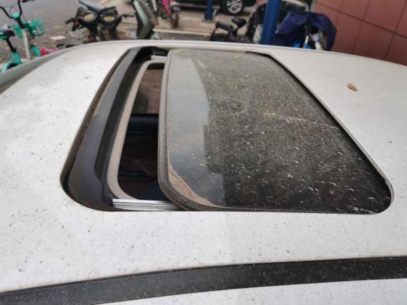 [西安·陕A] 二手比亚迪速锐2018款 1.5L 手动尊享型