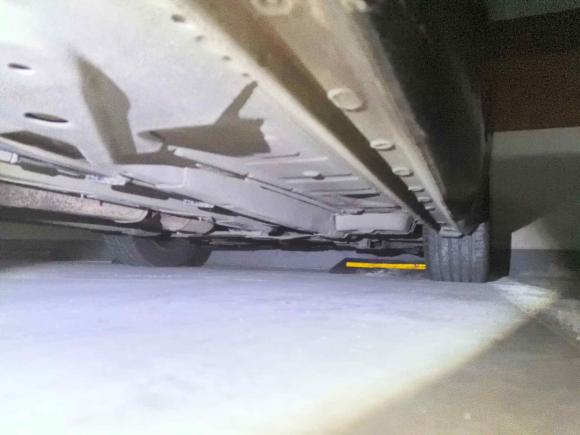 [芜湖·皖B] 二手别克君威2011款 2.4L SIDI舒适版