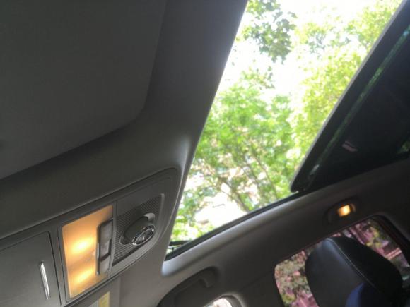 [上海·苏F] 二手荣威荣威RX52018款 20T 两驱自动互联网智尊版