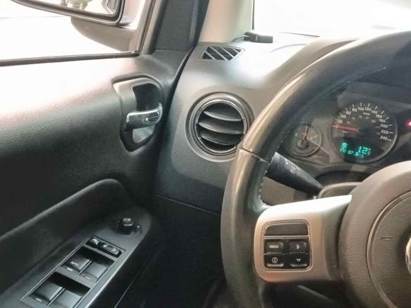 [苏州·苏U] 二手Jeep指南者2011款 2.4L 四驱经典升级版